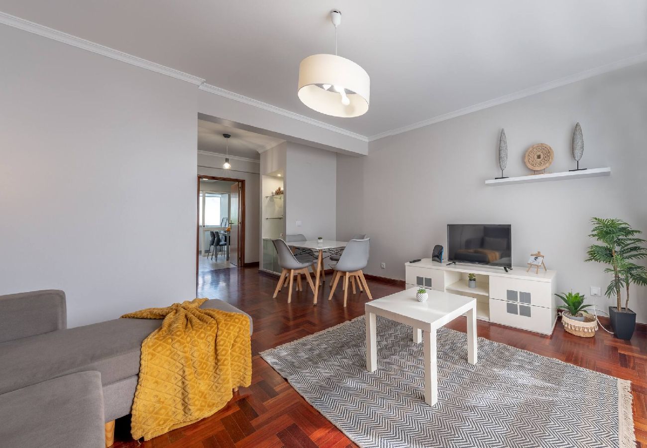 Апартаменты на Funchal - Grey  View Apartment