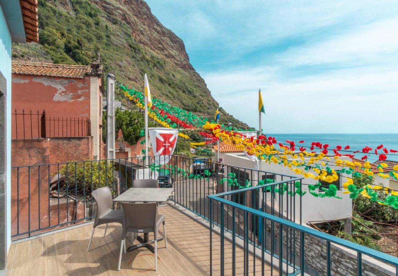 Апартаменты на Jardim do Mar - Casa Azul Estrela