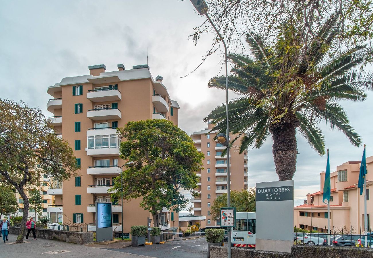 Апартаменты на Funchal - Duas Torres View Apartment