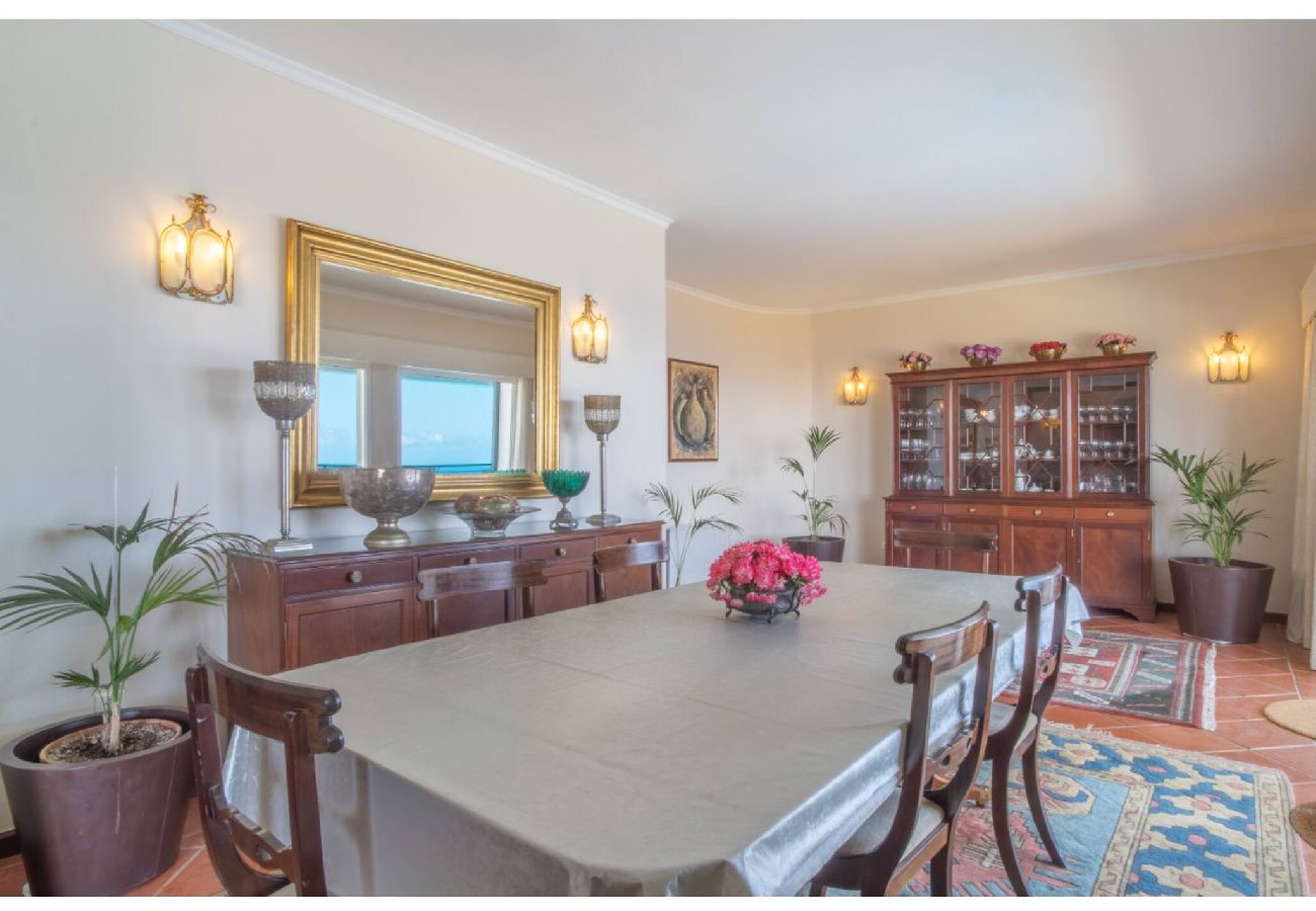 Вилла на Caniço - Villa Amelia