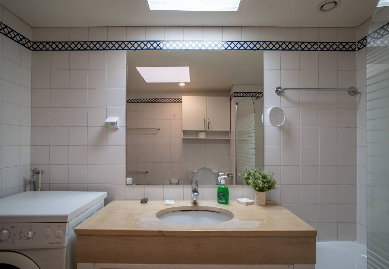Апартаменты на Funchal - Penthouse  Iconic 706