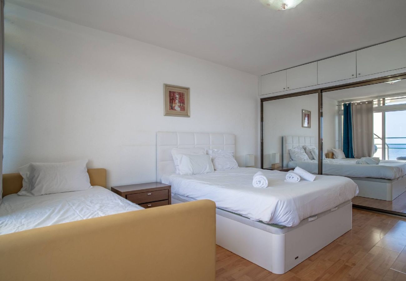 Апартаменты на Funchal - Penthouse  Iconic 706