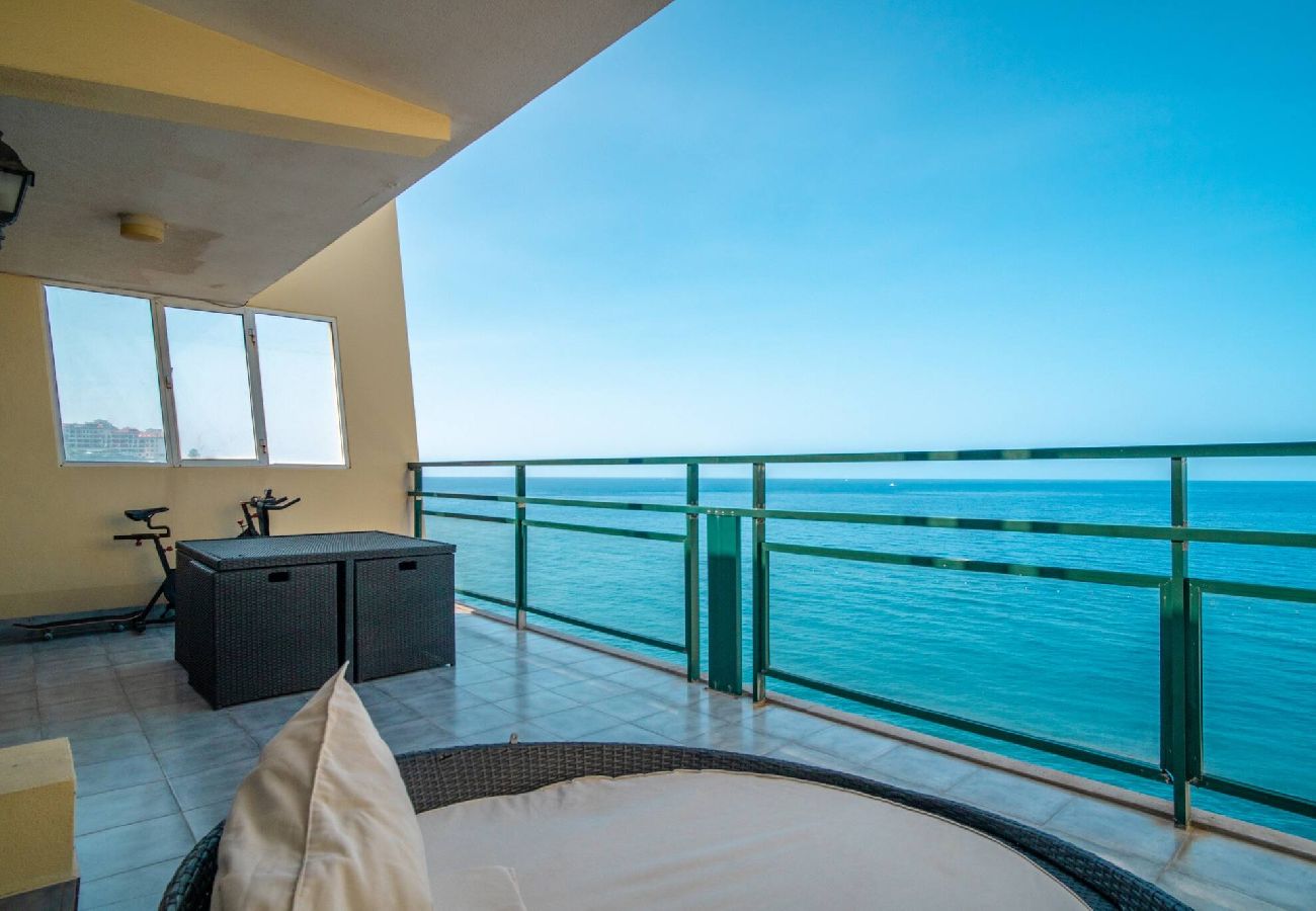 Апартаменты на Funchal - Penthouse  Iconic 706