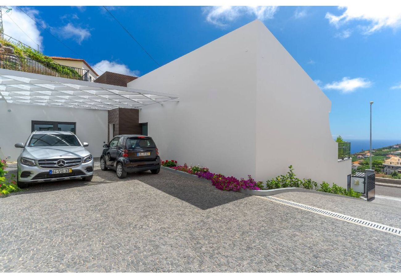 Дом на Ponta do Sol - The pool house in Ponta de Sol · The pool house in