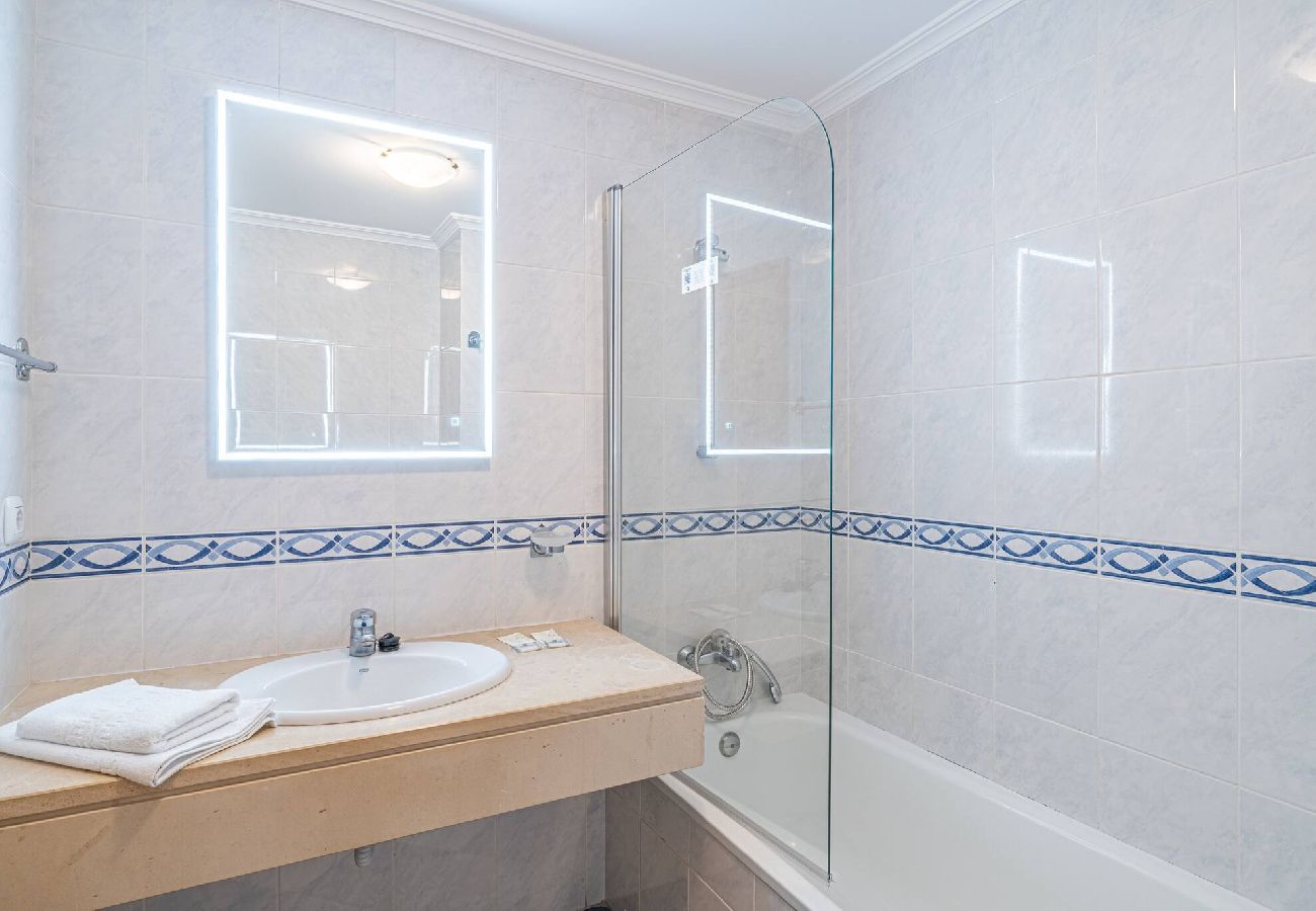 Апартаменты на Caniço - Ocean View Apartment