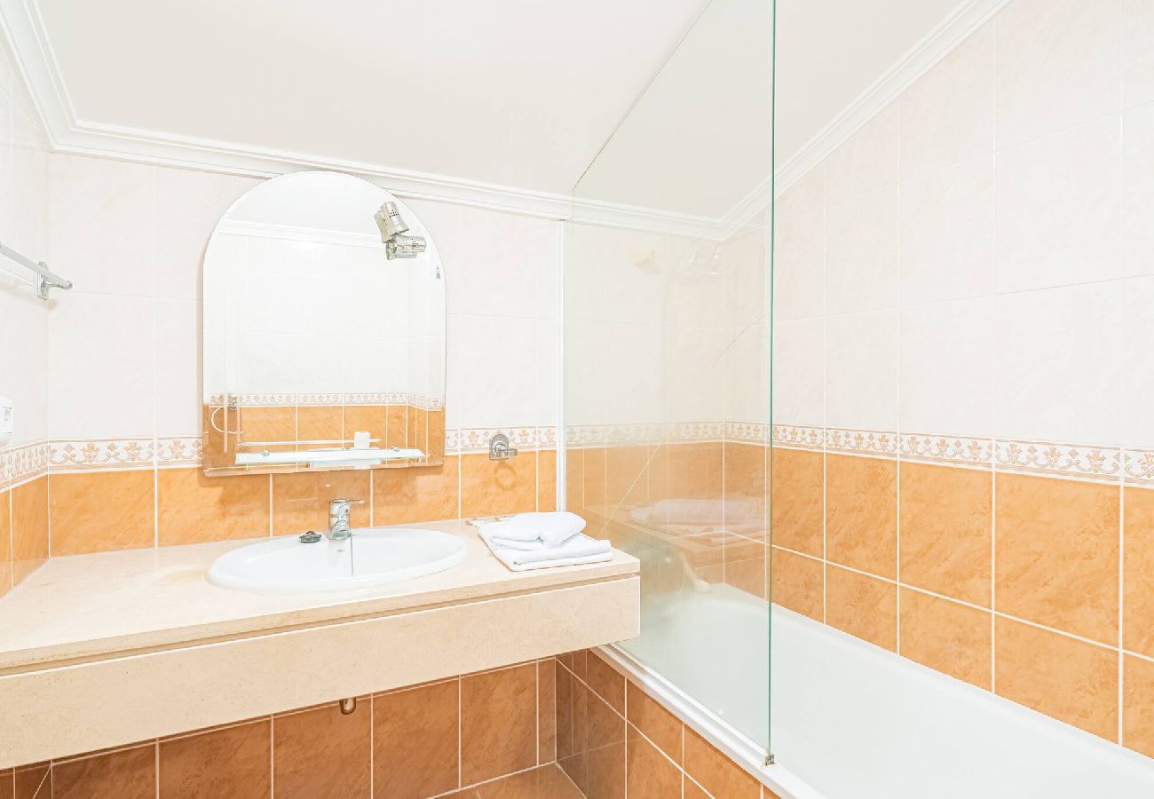 Апартаменты на Caniço - Ocean View Apartment