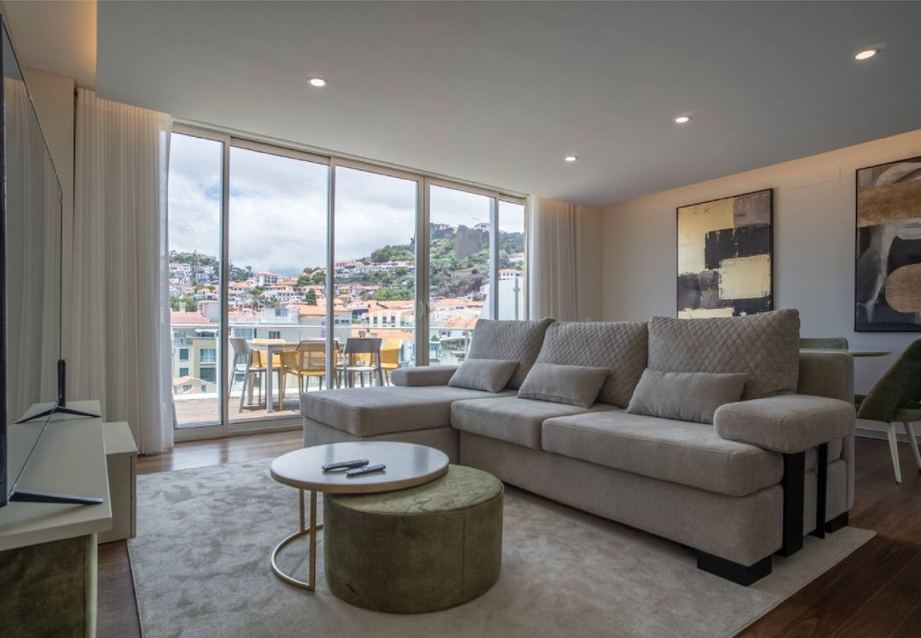 Апартаменты на Funchal - Freemont Apartment L a Vie  Funchal