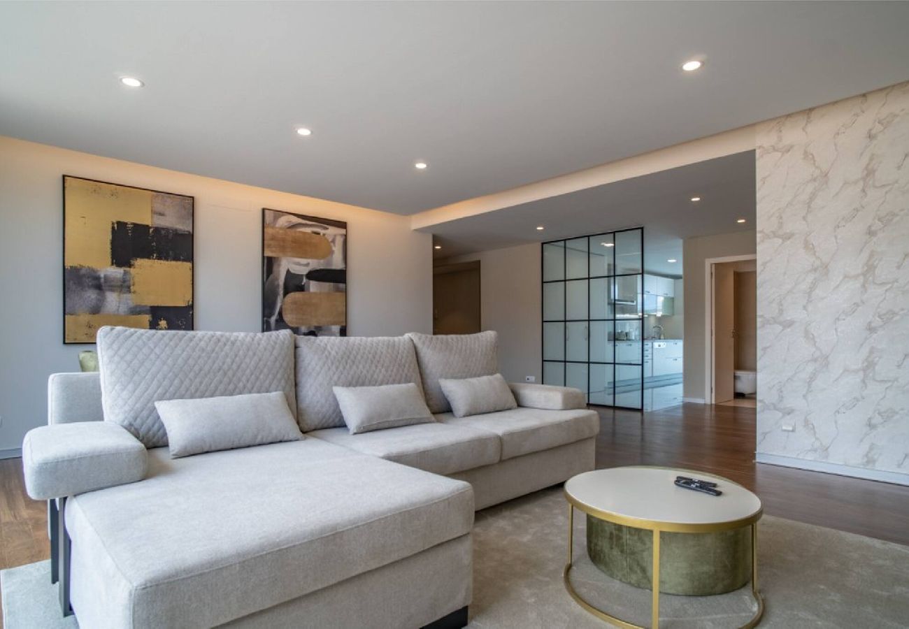 Апартаменты на Funchal - Freemont Apartment L a Vie  Funchal
