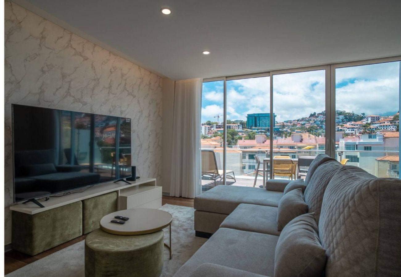 Апартаменты на Funchal - Freemont Apartment L a Vie  Funchal