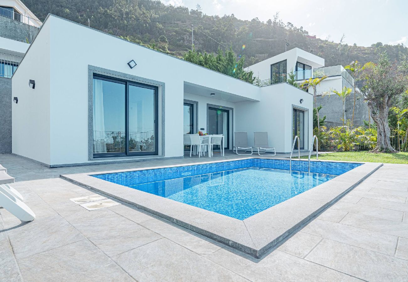 Вилла на Arco da Calheta - Villa Bali II