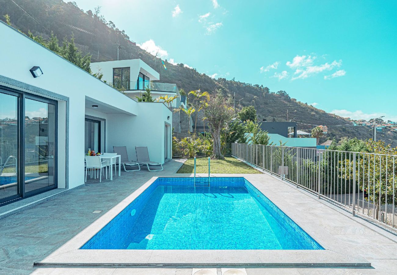 Вилла на Arco da Calheta - Villa Bali II