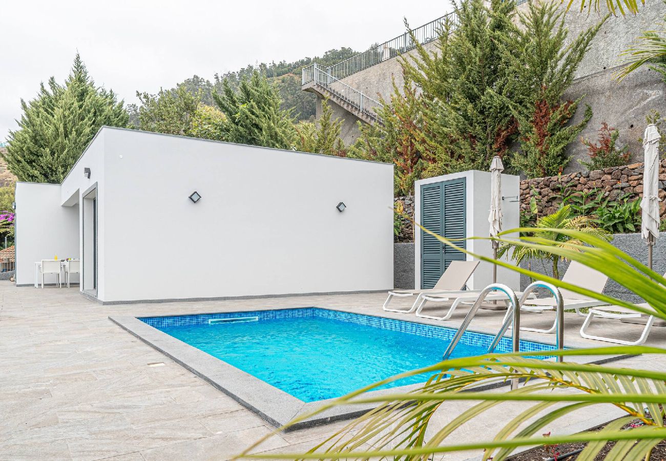 Вилла на Arco da Calheta - Villa Bali I