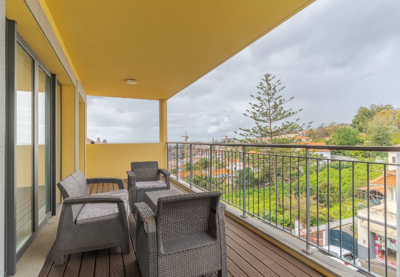 Апартаменты на Funchal - Living BX Apartm. in City Center