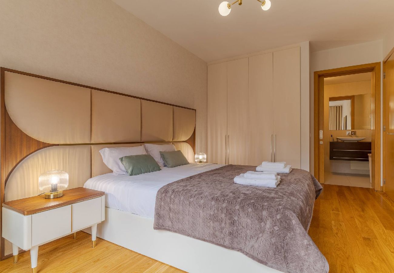Апартаменты на Funchal - Living BX Apartm. in City Center