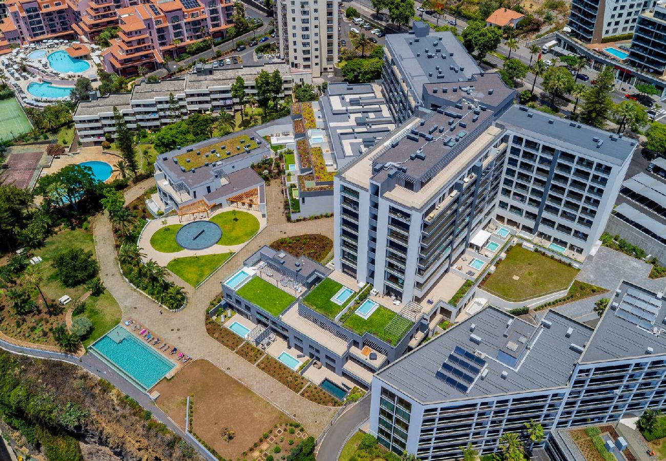 Апартаменты на Funchal - Aqua  Luxe Apartment