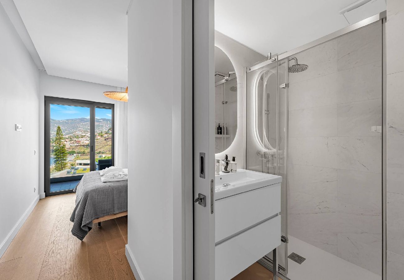 Апартаменты на Funchal - Aqua  Luxe Apartment