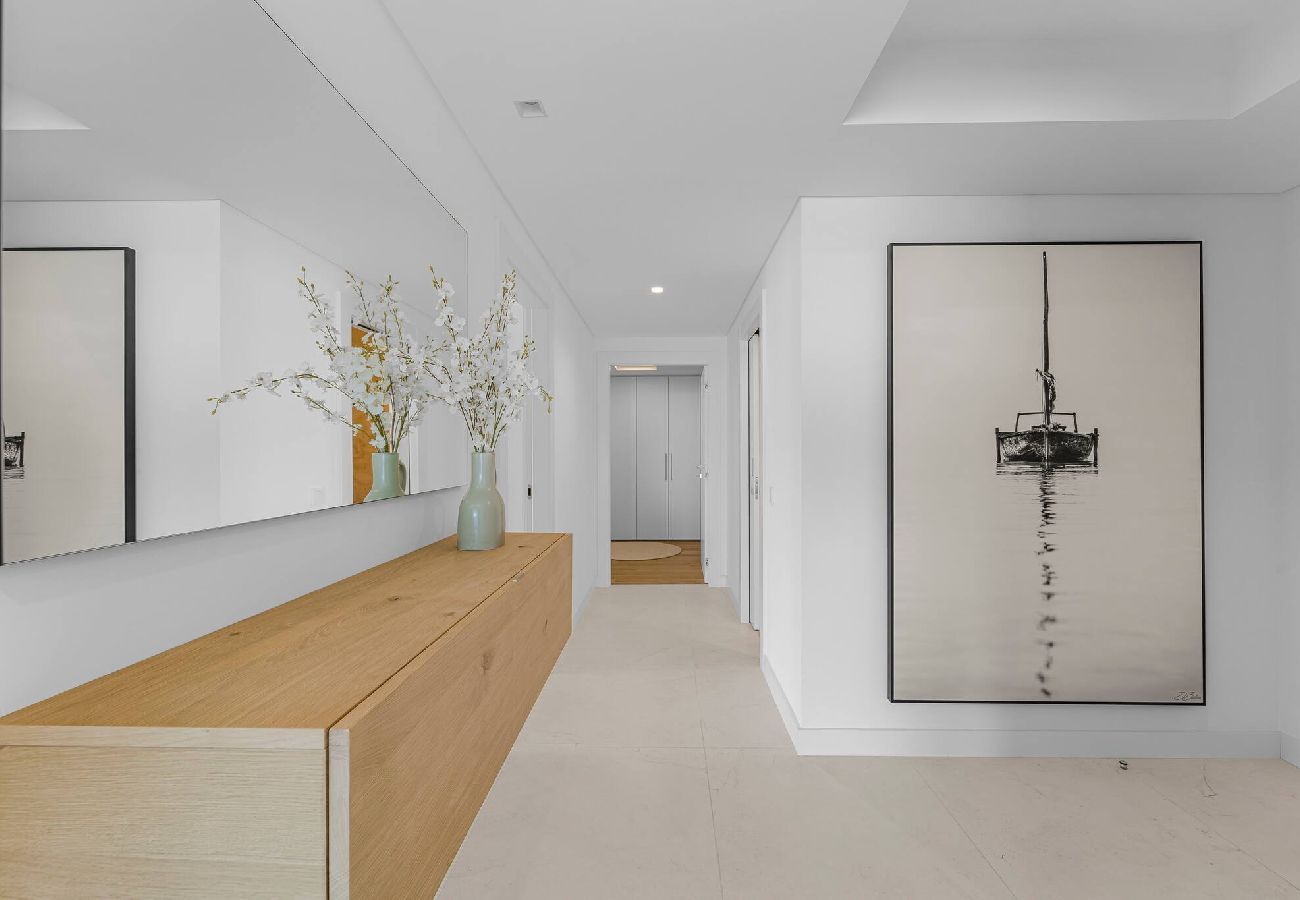 Апартаменты на Funchal - Aqua  Luxe Apartment