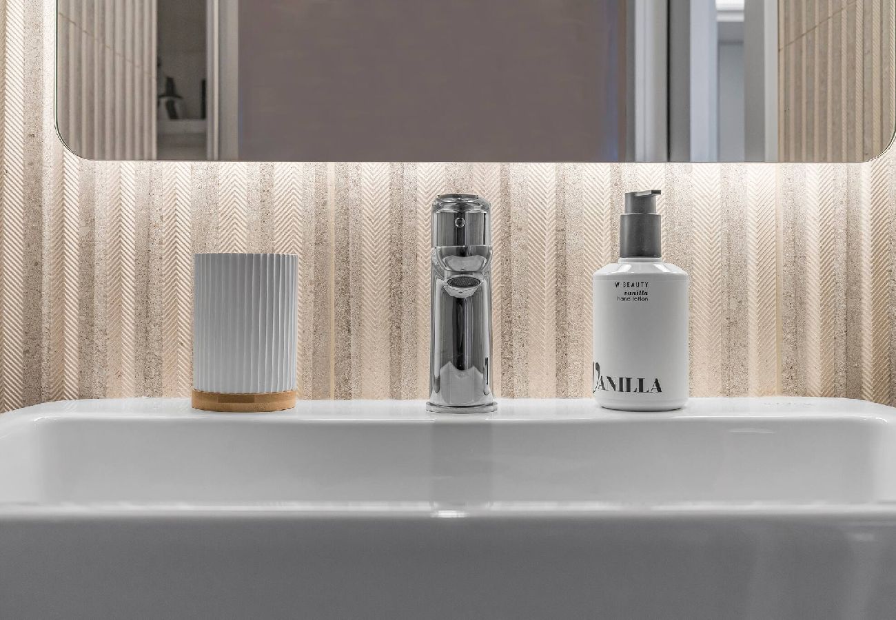 Апартаменты на Funchal - Aqua  Luxe Apartment