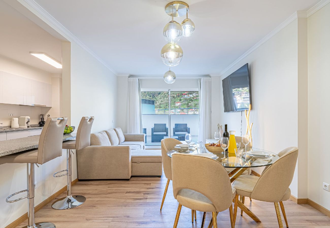 Апартаменты на Caniço - Sunflower Apartment