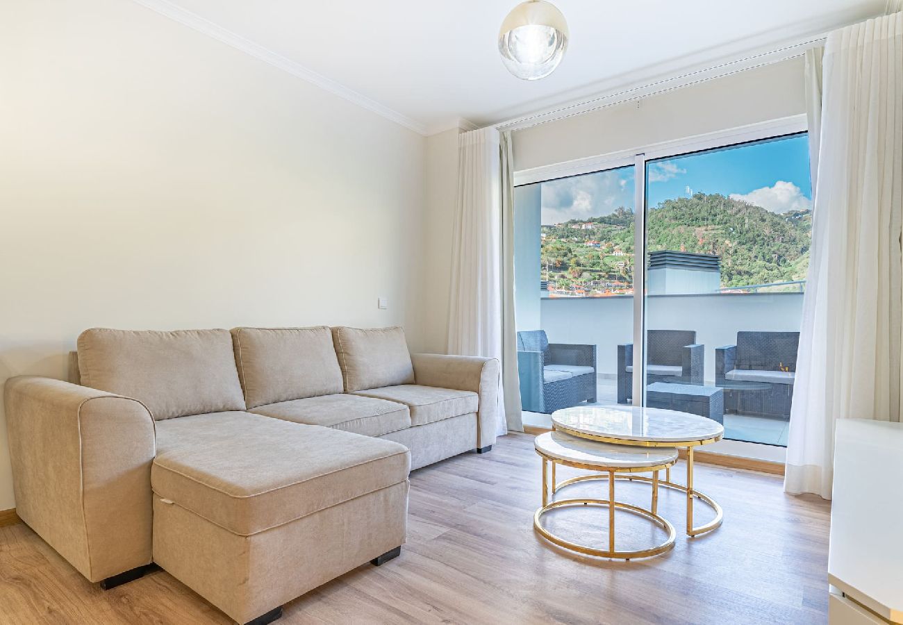 Апартаменты на Caniço - Sunflower Apartment