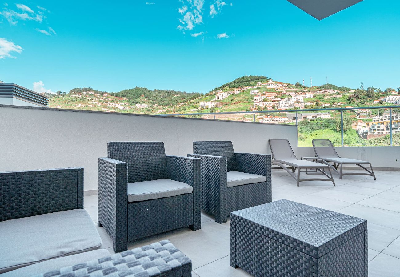 Апартаменты на Caniço - Sunflower Apartment