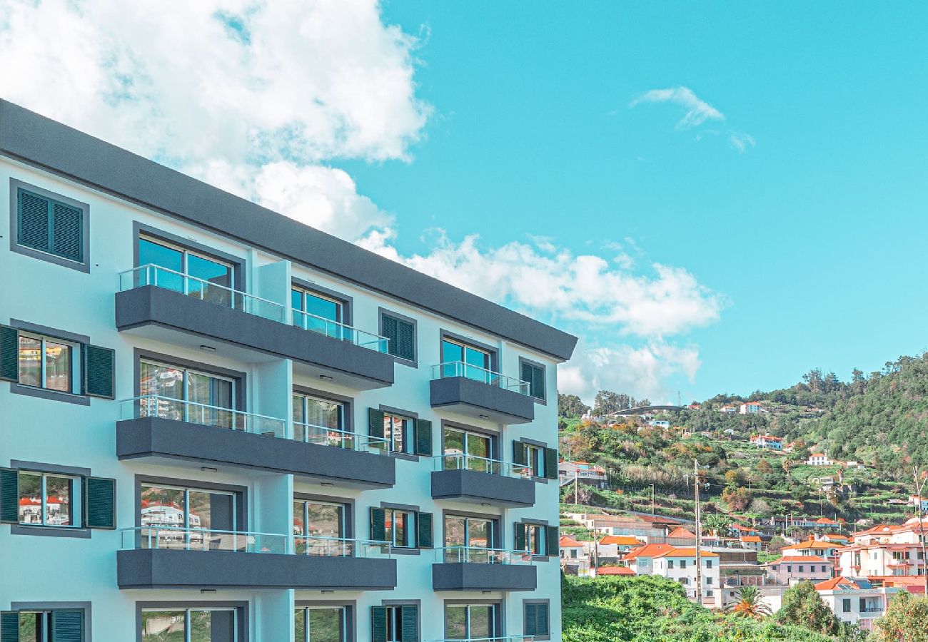 Апартаменты на Caniço - Sunflower Apartment