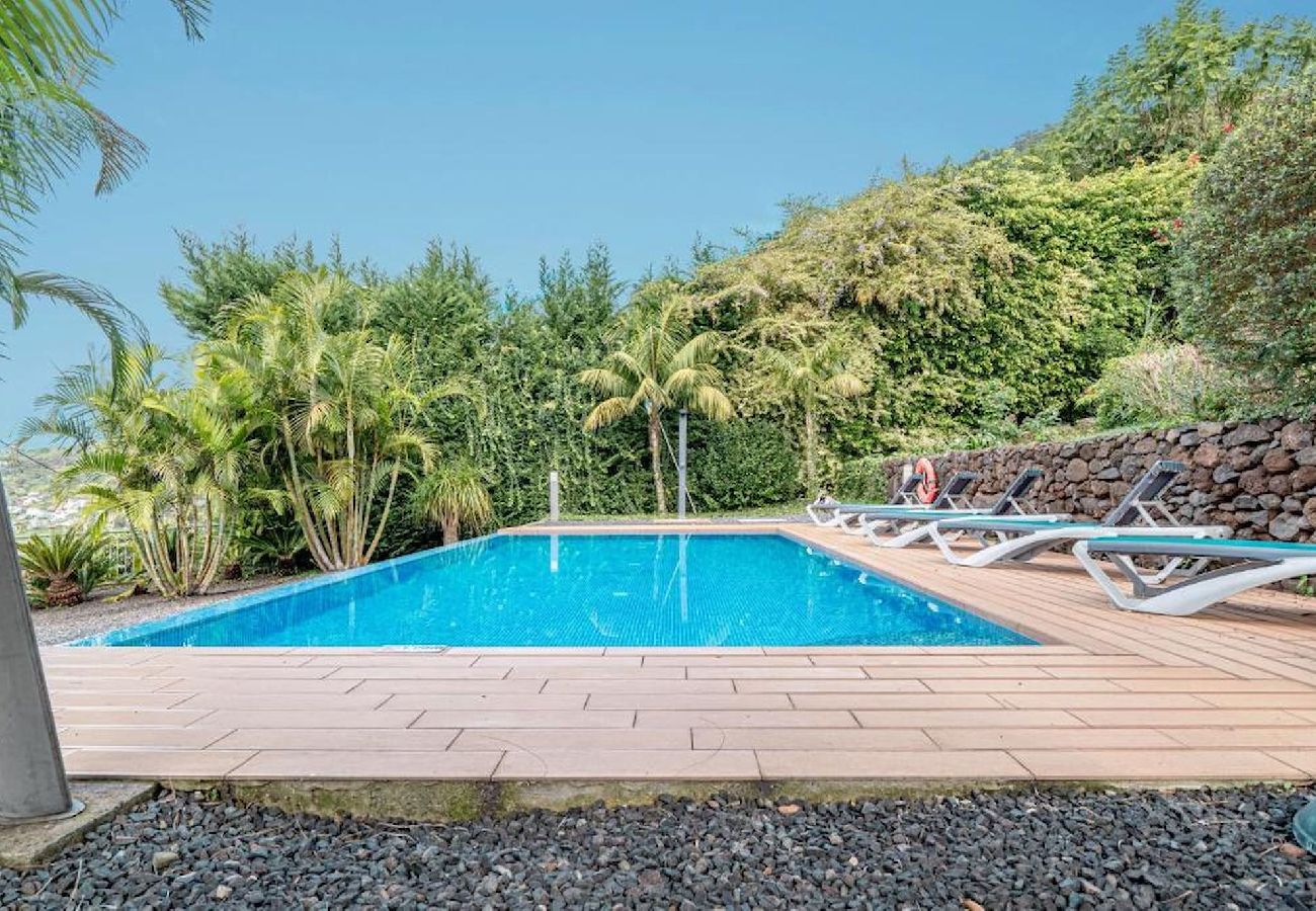 Дом на Arco da Calheta - Quinta Vista Mar  A