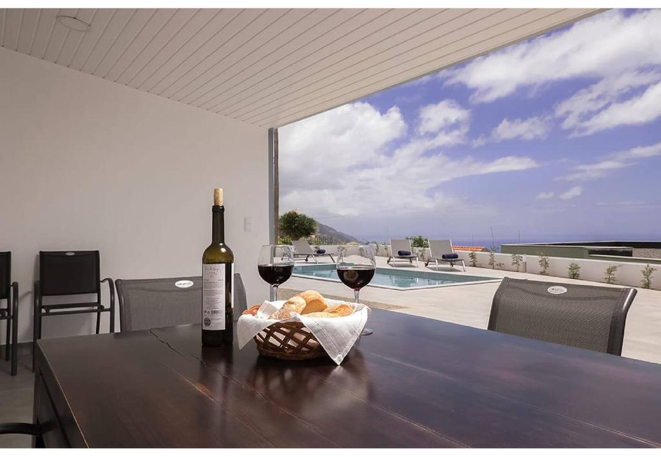 Вилла на Calheta - Serenity Villa
