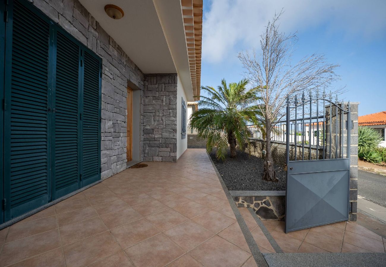 Дом на Porto Santo - Villa Rosa