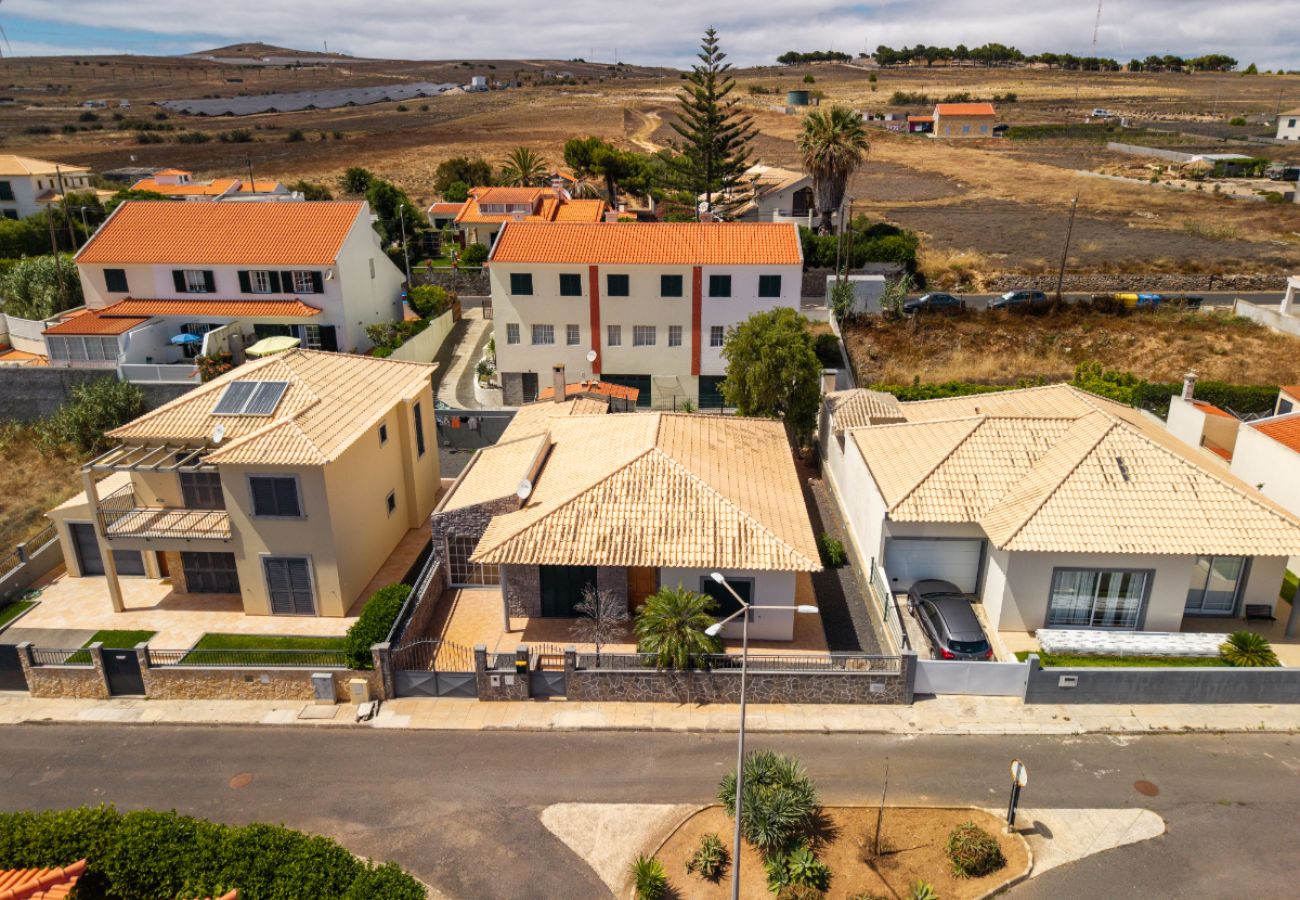 Дом на Porto Santo - Villa Rosa